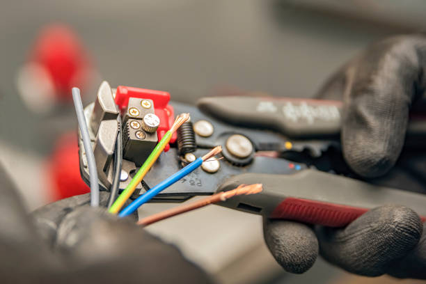 Best Licensed Electrician  in Riverton, NJ